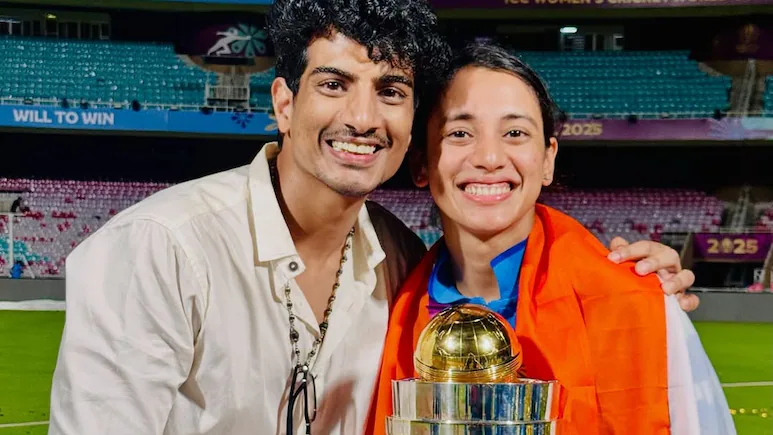 ਸਮ੍ਰਿਤੀ ਮੰਧਾਨਾ ਦੇ ਬੁਆਏਫ੍ਰੈਂਡ ਨੇ ਵਿਸ਼ਵ ਕੱਪ 2025 ਦੀ ਟਰਾਫੀ ਦੇ ਨਾਲ ਇੱਕ ਪੋਸਟ ਸਾਂਝੀ ਕੀਤੀ, ਲਿਖਿਆ – ਕੀ ਮੈਂ ਸੁਪਨਾ ਦੇਖ ਰਿਹਾ ਹਾਂ?