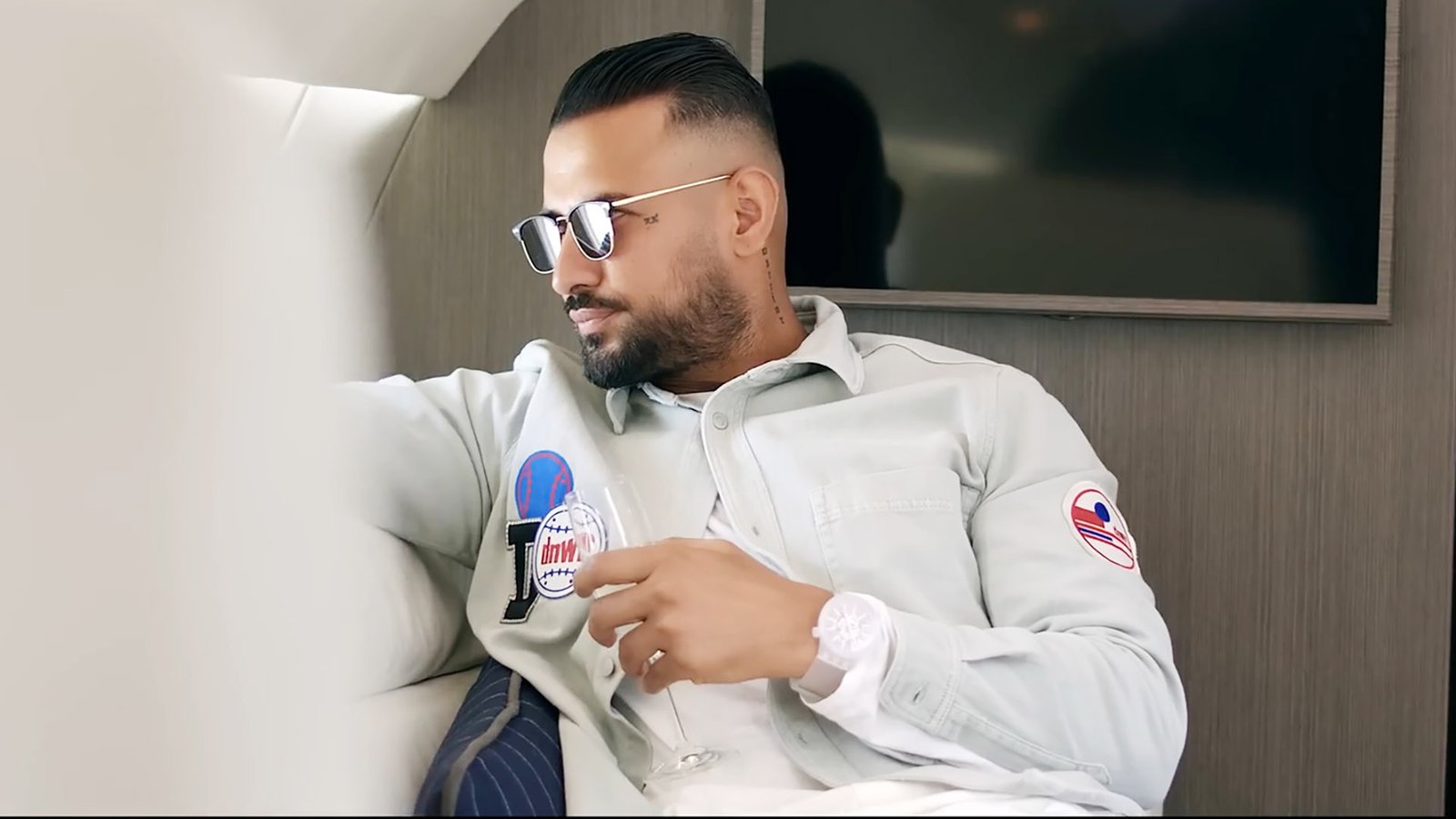 ਪੰਜਾਬੀ ਗਾਇਕ ਗੈਰੀ ਸੰਧੂ ਵਿਵਾਦਾਂ ਵਿੱਚ ਫਸੇ: ਅਮਰੀਕਾ ਦੇ ਸ਼ੋਅ ‘ਚ ਭਜਨ ਦਾ ਮਖੌਲ ਉਡਾਉਣ ਦਾ ਦੋਸ਼