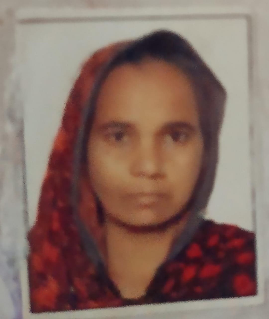 ਸ਼ੱਕੀ ਹਲਾਤਾਂ ‘ਚ ਸੜਕ ਕਿਨਾਰੇ ਮਿਲੀ ਔਰਤ ਦੀ ਲਾਸ਼, ਪਰਿਵਾਰਿਕ ਮੈਂਬਰਾਂ ਨੇ ਚੁੱਕੇ ਗੰਭੀਰ ਸਵਾਲ, ਪੁਲਿਸ ਨੇ ਮਾਮਲੇ ਦੀ ਜਾਂਚ ਕੀਤੀ ਸ਼ੁਰੂ