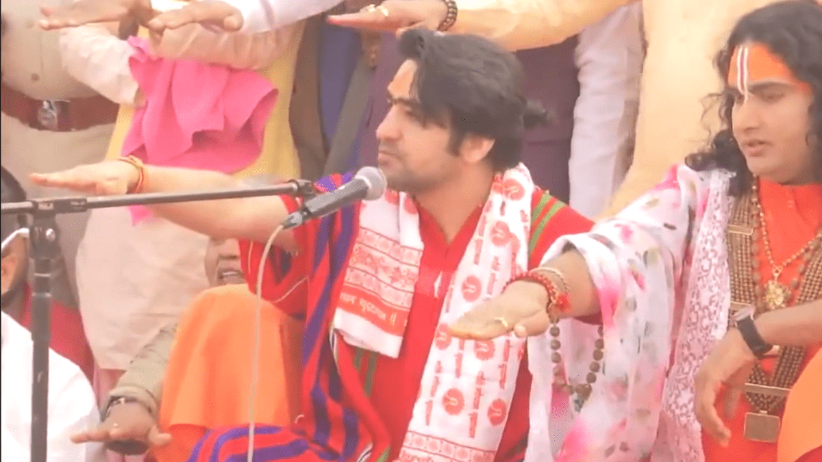 ਬਾਗੇਸ਼ਵਰ ਧਾਮ ਤੋਂ ਸਨਾਤਨ ਹਿੰਦੂ ਏਕਤਾ ਯਾਤਰਾ ਸ਼ੁਰੂ, ਧੀਰੇਂਦਰ ਕ੍ਰਿਸ਼ਨ ਸ਼ਾਸਤਰੀ ਦੀ ਅਗਵਾਈ