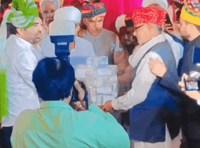 ਮਾਮਿਆਂ ਨੇ ਭੈਣ ਦੇ ਪੁੱਤਰਾਂ ਦੇ ਵਿਆਹ ‘ਚ ਦਿੱਤਾ ₹15.6 ਮਿਲੀਅਨ ਦਾ ਦਾਜ