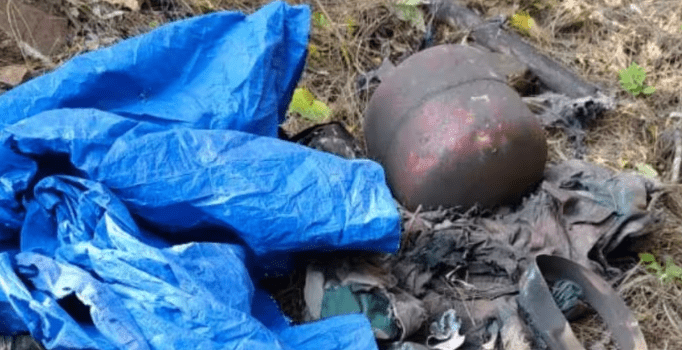 ਕੁਲਗਾਮ ਵਿੱਚ ਸੁਰੱਖਿਆ ਬਲਾਂ ਨੇ ਦੋ ਪੁਰਾਣੇ ਅੱਤਵਾਦੀ ਟਿਕਾਣਿਆਂ ਦਾ ਪਰਦਾਫਾਸ਼ ਕੀਤਾ, ਸਰਚ ਆਪ੍ਰੇਸ਼ਨ ਜਾਰੀ