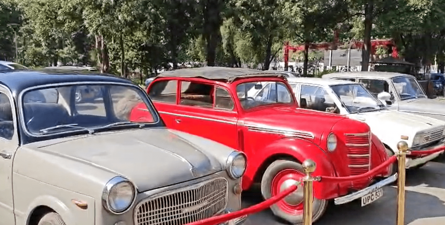 ਚੰਡੀਗੜ੍ਹ ਕਾਰਨੀਵਲ ਵਿੱਚ ਚਮਕੀ ਵਿੰਟੇਜ ਕਾਰਾਂ ਦੀ ਸ਼ਾਨ — 1932 ਤੋਂ 1980 ਤੱਕ ਦੇ ਮਾਡਲਾਂ ਨੇ ਖਿੱਚੀ ਭੀੜ