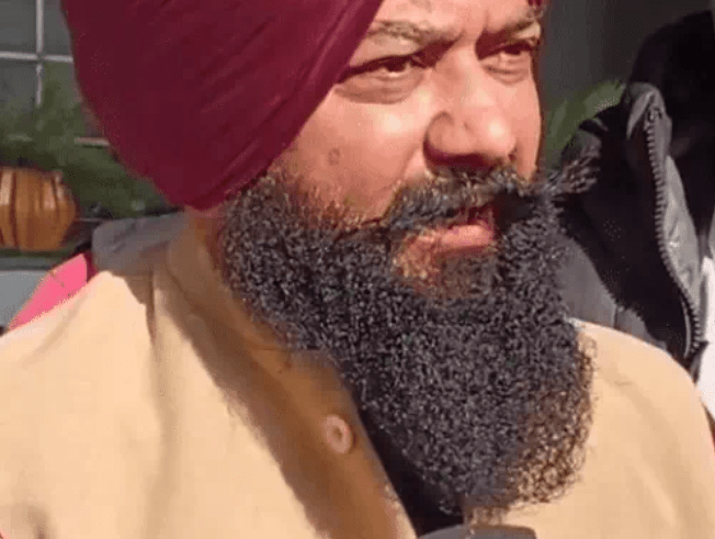 AAP ਆਗੂ ਦਲਜੀਤ ਰਾਜੂ ‘ਤੇ ਗੋਲੀਬਾਰੀ ਮਾਮਲਾ: ਐਸਸੀ ਕਮਿਸ਼ਨ ਦੇ ਚੇਅਰਮੈਨ ਜਸਬੀਰ ਸਿੰਘ ਗੜ੍ਹੀ ਨੇ ਕੀਤਾ ਘਰ ਦਾ ਦੌਰਾ, ਸਰਕਾਰ ਨੇ ਦਿੱਤਾ ਭਰੋਸਾ