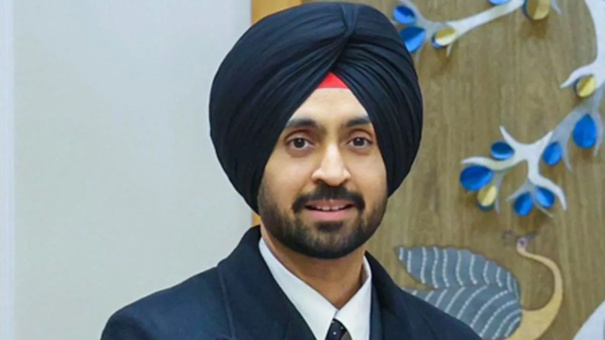 ਫਾਜ਼ਿਲਕਾ ਦੇ ਇੱਕ ਕਿਸਾਨ ਪਰਿਵਾਰ ਦੀ ਮਦਦ ਲਈ ਅੱਗੇ ਆਏ Diljit Dosanjh, ਹੜ੍ਹਾਂ ‘ਚ ਪਿਤਾ ਦੀ ਮੌਤ, ਸਿੰਗਰ ਨੇ ਕੇਬੀਸੀ ਦੇ ਮੰਚ ‘ਤੋਂ ਬੱਚਿਆਂ ਨੂੰ ਤੋਹਫ਼ੇ ਵਿੱਚ ਦਿੱਤਾ ਟਰੈਕਟਰ