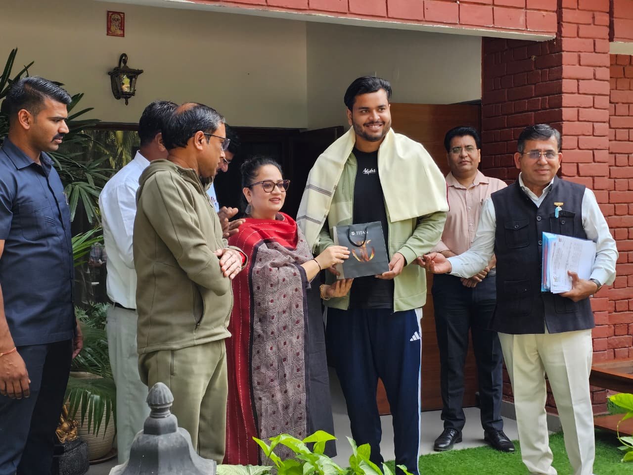 हरियाणा के पैरा एथलेटिकों ने देश का नाम रोशन किया, आरती सिंह राव ने पदक विजेताओं को किया सम्मानित