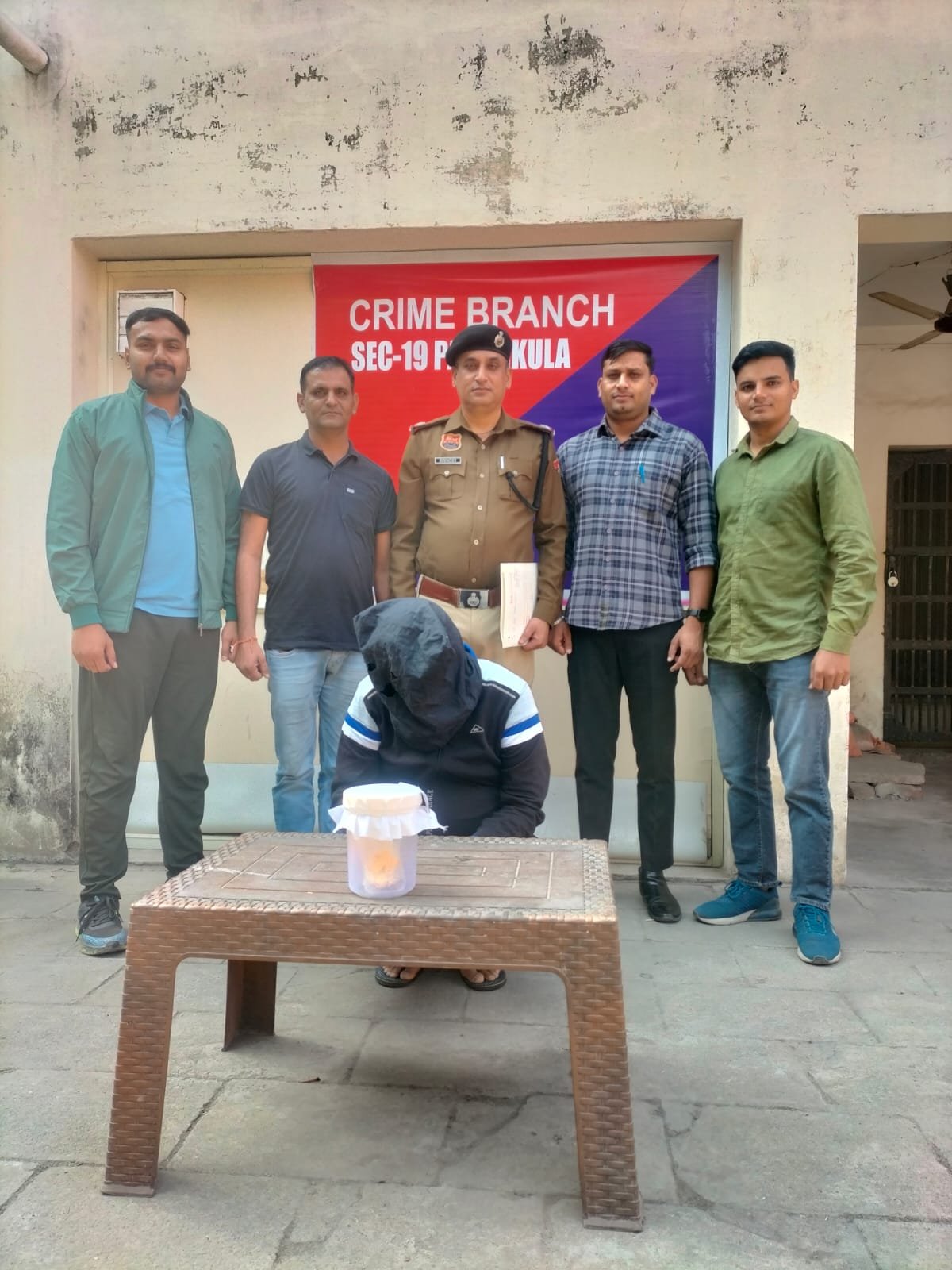 पंचकूला पुलिस ने ज्वैलर को किया गिरफ्तार, चोरी के आरोपियों से 8 लाख के गहने सस्ते दाम मे खरीदने का दोष