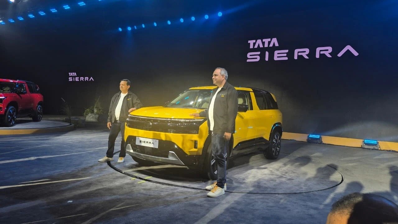 TATA Sierra ਨਾਲ ਆਟੋ ਸੈਕਟਰ ‘ਚ ਆਇਆ ਭੂਚਾਲ, ਸਿਰਫ ₹11.49 ਲੱਖ ‘ਚ ਲਾਂਚ, ਬੇਸ ਮਾਡਲ ‘ਚ ਹੀ ਮਿਲਣਗੇ ਧਮਾਕੇਦਾਰ ਫੀਚਰਸ, ਜਾਣੋ ਕਾਰ ਬਾਰੇ ਸਭ ਕੁਝ