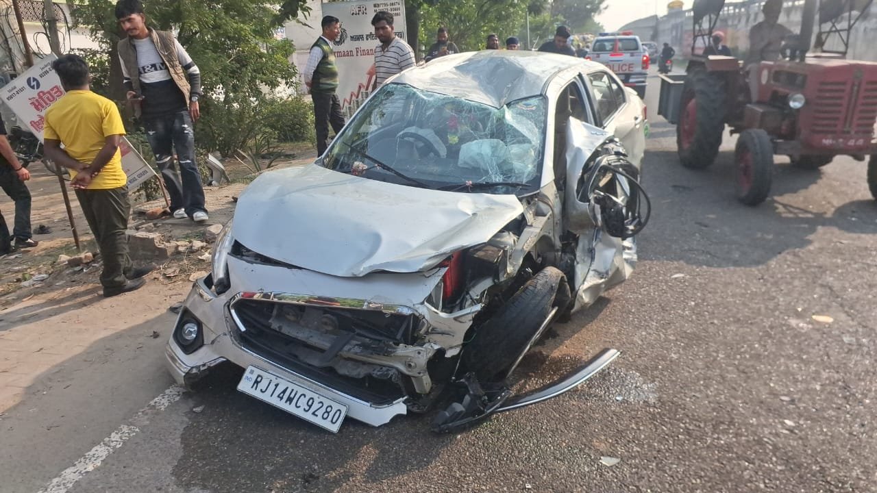 ਗੁਰਦਾਸਪੁਰ–ਦਿੱਲੀ ਜਾ ਰਹੀ ਗੱਡੀ ਦਾ ਫਟਿਆ ਟਾਇਰ, ਕਾਰ ਪੁਲ ਤੋਂ ਹੇਠਾਂ ਡਿੱਗੀ; ਬੀਐਸਐਫ ਜਵਾਨ ਜ਼ਖਮੀ