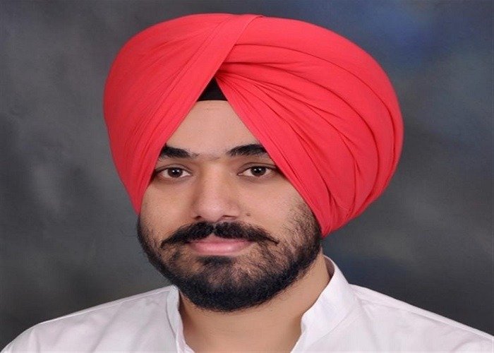 ਕਾਂਗਰਸੀ ਆਗੂ ਬਰਿੰਦਰ ਢਿੱਲੋਂ ਨੇ ਅਨੰਦਪੁਰ ਸਾਹਿਬ ਨੂੰ ਜ਼ਿਲ੍ਹਾ ਬਣਾਉਣ ਦੇ ਪ੍ਰਸਤਾਵ ਦਾ ਕੀਤਾ ਵਿਰੋਧ