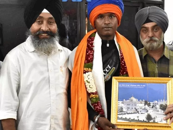 ਪੰਜਾਬ ਦੇ ਇਸ ਨੌਜਵਾਨ ਨੇ ਸਕੇਟਿੰਗ ਰਾਹੀਂ ਕੀਤੀ 5 ਤਖ਼ਤਾਂ ਦੀ ਯਾਤਰਾ, 10 ਹਜ਼ਾਰ ਕਿਲੋਮੀਟਰ ਦਾ ਸਫ਼ਰ ਕਰਕੇ ਬਣਾਇਆ ਰਿਕਾਰਡ