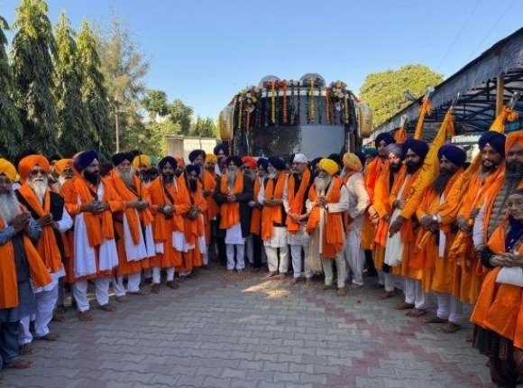 ਸ਼੍ਰੋਮਣੀ ਕਮੇਟੀ ਵੱਲੋਂ ਆਰੰਭ ‘ਸੀਸ ਮਾਰਗ ਨਗਰ ਕੀਰਤਨ’ ਜ਼ੀਰਕਪੁਰ ਤੋਂ ਗੁਰਦੁਆਰਾ ਸ੍ਰੀ ਬਿਬਾਣਗੜ੍ਹ ਸਾਹਿਬ ਕੀਰਤਪੁਰ ਸਾਹਿਬ ਲਈ ਹੋਇਆ ਰਵਾਨਾ