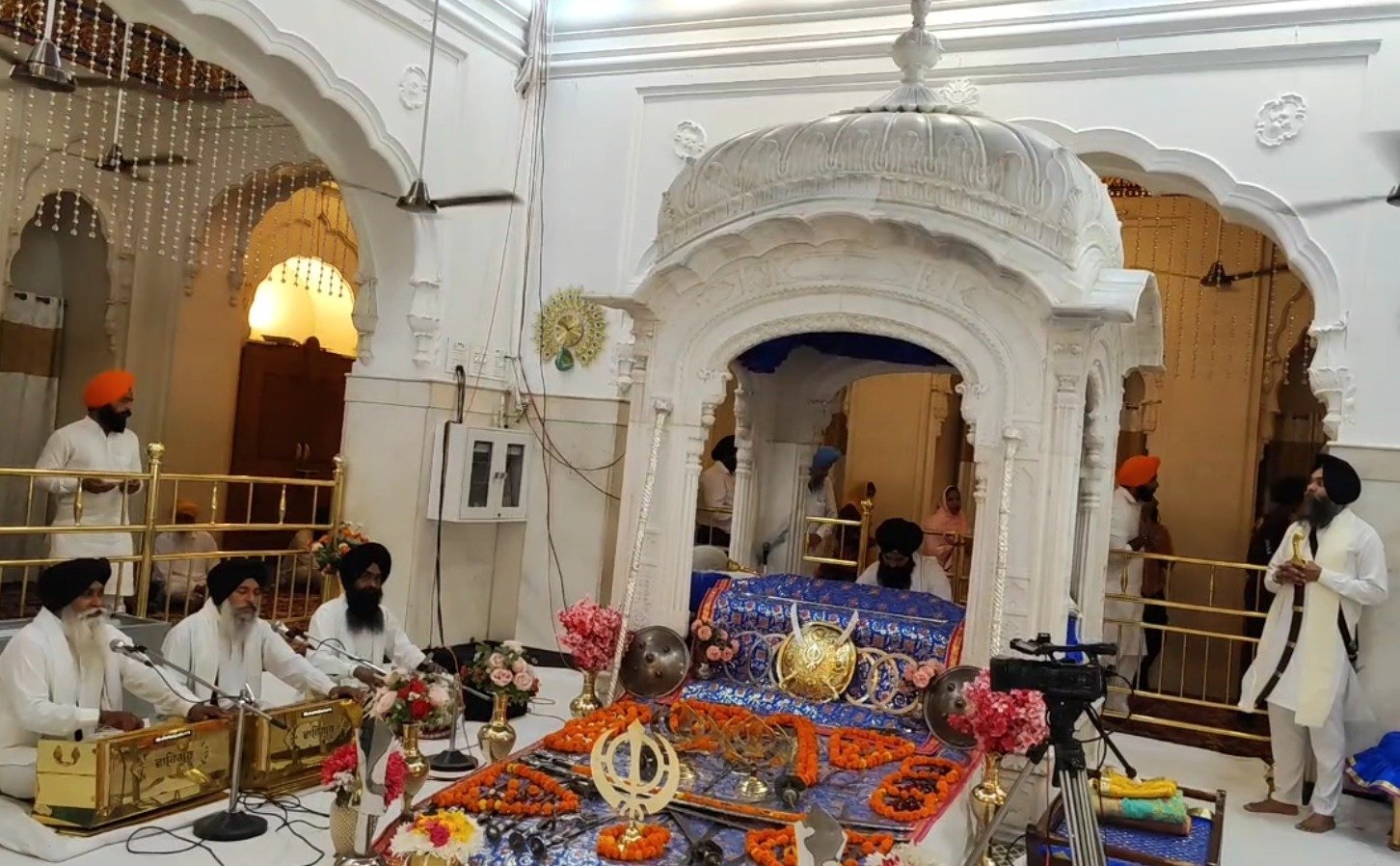 ਸ਼ਹੀਦਾਂ ਦੇ ਪਵਿੱਤਰ ਅਸਥਾਨ ਗੁਰਦੁਆਰਾ ਸ੍ਰੀ ਫਤਿਹਗੜ੍ਹ ਸਾਹਿਬ ਵਿਖੇ ਮਨਾਇਆ ਗਿਆ ਭਗਤ ਨਾਮਦੇਵ ਜੀ ਦਾ ਜਨਮ ਦਿਹਾੜਾ, ਵੱਡੀ ਗਿਣਤੀ ‘ਚ ਸੰਗਤਾਂ ਗੁਰੂ ਘਰ ਹੋਈ ਨਤਮਸਤਕ