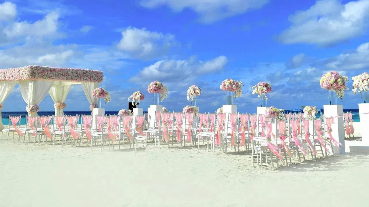 ਕੀ ਤੁਸੀਂ ਡੈਸਟੀਨੇਸ਼ਨ ਵੈਡਿੰਗ ਦੀ ਯੋਜਨਾ ਬਣਾ ਰਹੇ ਹੋ?