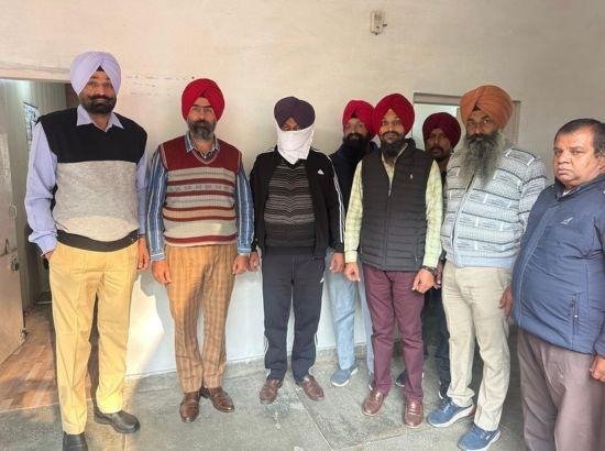 ਵਿਜੀਲੈਂਸ ਬਿਊਰੋ ਵੱਲੋਂ ਰਿਸ਼ਵਤ ਦੀ ਦੂਜੀ ਕਿਸ਼ਤ ਵਜੋਂ 25000 ਰੁਪਏ ਲੈਂਦਾ ਪਟਵਾਰੀ ਕਾਬੂ