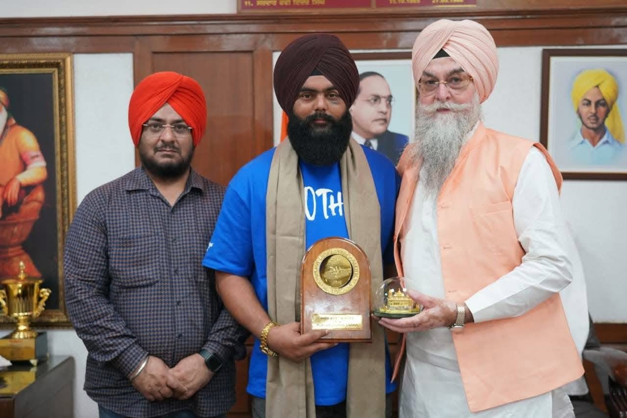 ਸਪੀਕਰ ਕੁਲਤਾਰ ਸਿੰਘ ਸੰਧਵਾਂ ਨੇ ਅੰਤਰਰਾਸ਼ਟਰੀ ਪਾਵਰ ਸਲੈਪ ਜੇਤੂ ਜੁਝਾਰ ਸਿੰਘ ਦਾ ਕੀਤਾ ਸਨਮਾਨ