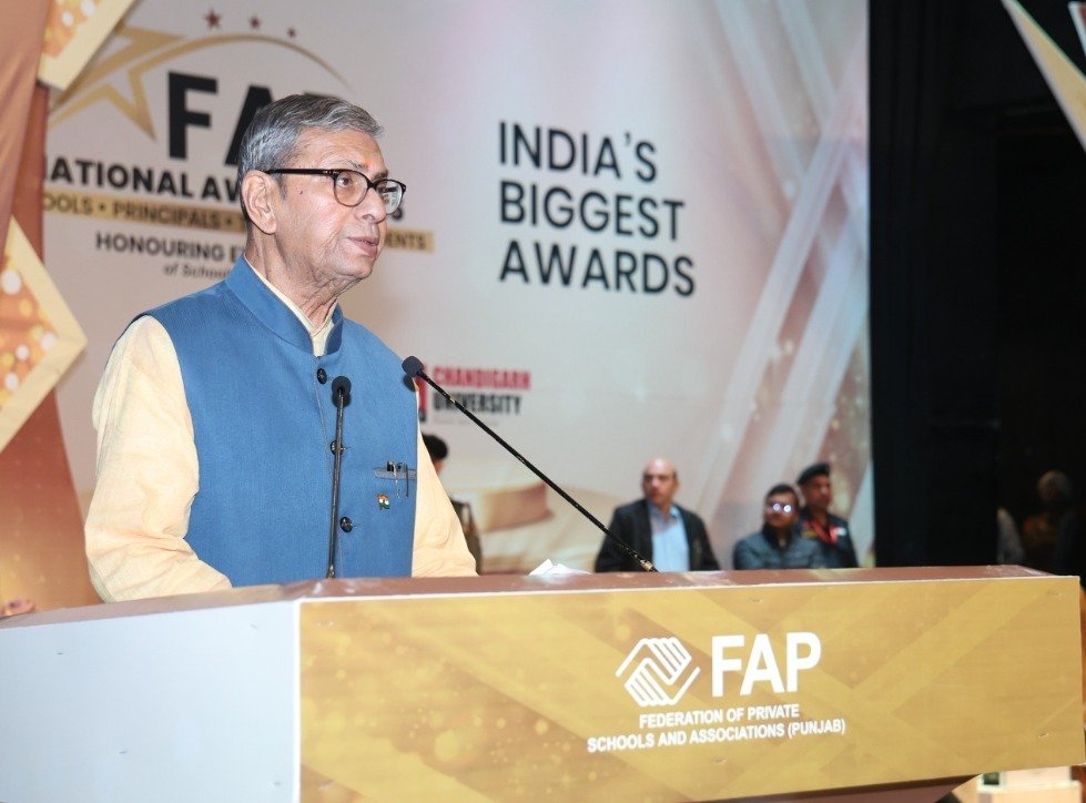 Chandigarh University; ਨਿੱਜੀ ਸਕੂਲਾਂ ਨੇ ਦੇਸ਼ ਵਿੱਚ ਸਿੱਖਿਆ ਦੇ ਮਿਆਰ ਨੂੰ ਉੱਚਾ ਚੁੱਕਣ ਲਈ ਪਾਇਆ ਵਡਮੁੱਲਾ ਯੋਗਦਾਨ : ਆਸ਼ਿਮ ਕੁਮਾਰ ਘੋਸ਼