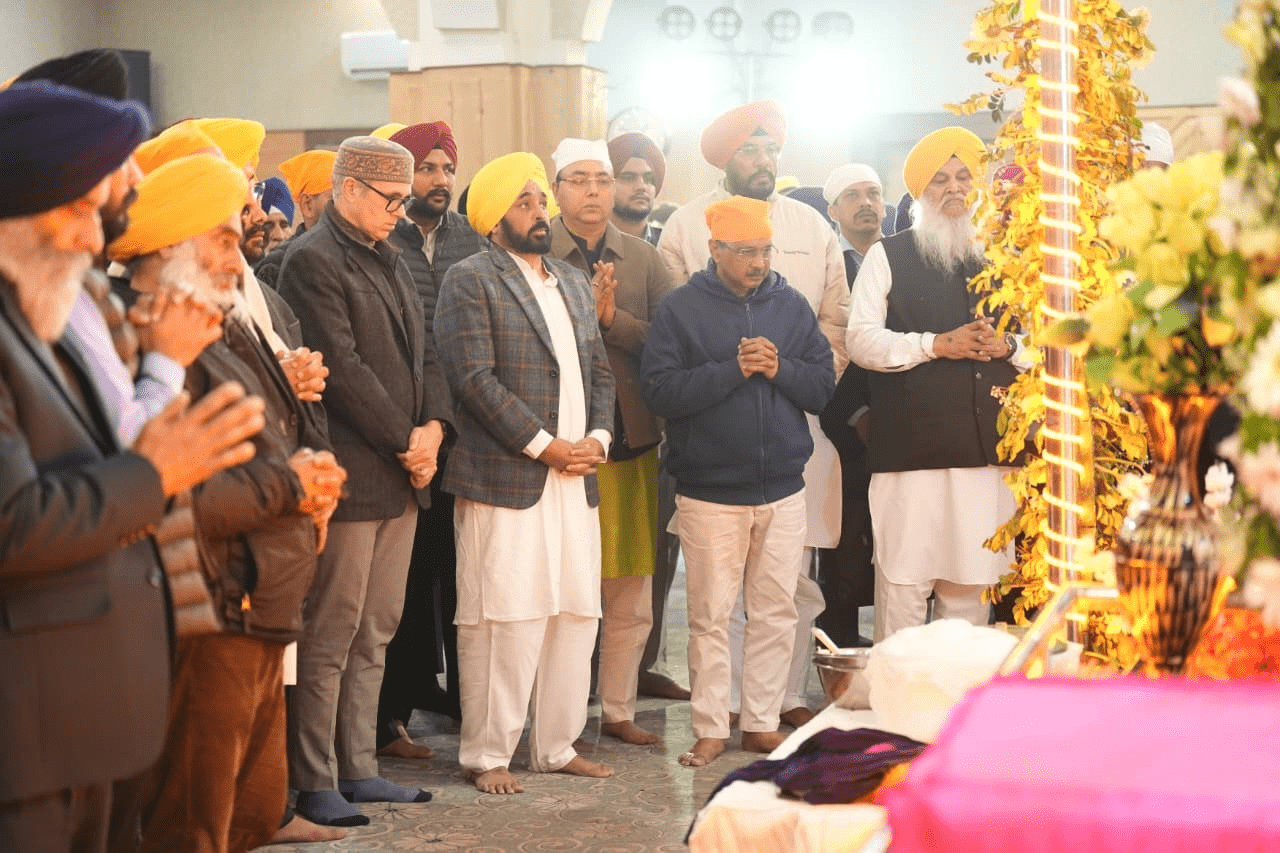 ਗੁਰੂ ਤੇਗ਼ ਬਹਾਦਰ ਜੀ ਦਾ 350ਵਾਂ ਸ਼ਹੀਦੀ ਦਿਹਾੜਾ: ਖਾਲਸਾਈ ਜਾਹੋ-ਜਲਾਲ ਨਾਲ ਰਵਾਨਾ ਹੋਇਆ ਨਗਰ ਕੀਰਤਨ, 22 ਨਵੰਬਰ ਨੂੰ ਸ੍ਰੀ ਅਨੰਦਪੁਰ ਸਾਹਿਬ ਵਿਖੇ ਸੰਪੂਰਨ ਹੋਵੇਗਾ