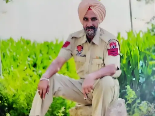 ਸੇਵਾਮੁਕਤੀ ਤੋਂ 20 ਦਿਨ ਪਹਿਲਾਂ ਲੁਧਿਆਣਾ ਵਿੱਚ ਮੁਨਸ਼ੀ ਗ੍ਰਿਫ਼ਤਾਰ