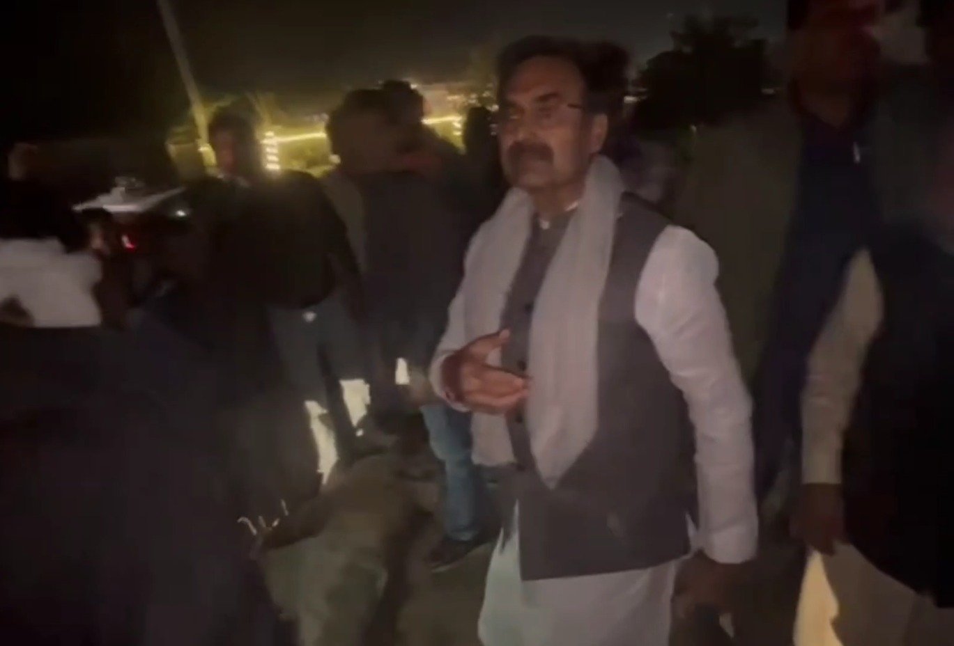 करनाल से सामने आई इंसानियत की एक मिसाल, स्पीकर ने सड़क हादसे के शिकार की मदद की, जख्मी को खुद पहुंचाया हॉस्पिटल