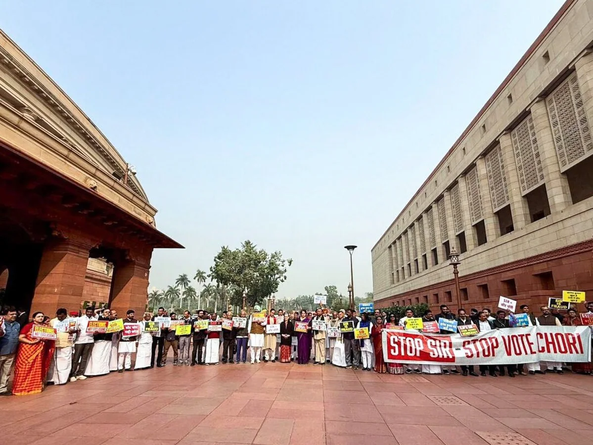 ਕੇਂਦਰ ਸਰਕਾਰ ਚੋਣ ਸੁਧਾਰਾਂ ‘ਤੇ ਬਹਿਸ ਲਈ ਤਿਆਰ, ਲੋਕ ਸਭਾ 9–10 ਦਸੰਬਰ ਨੂੰ 10 ਘੰਟੇ ਚਰਚਾ ਕਰੇਗੀ