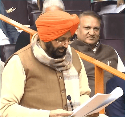 Haryana Assembly Winter Session: ਪੱਗ ਬੰਨ ਸਦਨ ਪਹੁੰਚੇ CM ਨਾਇਬ ਸੈਣੀ, ਗੁਰੂ ਤੇਗ ਬਹਾਦਰ ਜੀ ਦੀ ਸ਼ਹਾਦਤ ਨੂੰ ਕੀਤਾ ਨਮਨ