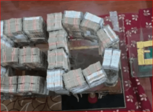 ਜਲੰਧਰ ਈਡੀ ਦੇ 13 ਟਿਕਾਣਿਆਂ ‘ਤੇ ਮਾਰਿਆ ਛਾਪਾ, 4.68 ਕਰੋੜ ਰੁਪਏ ਨਕਦ, 5.9 ਕਿਲੋ ਸੋਨਾ ਬਰਾਮਦ