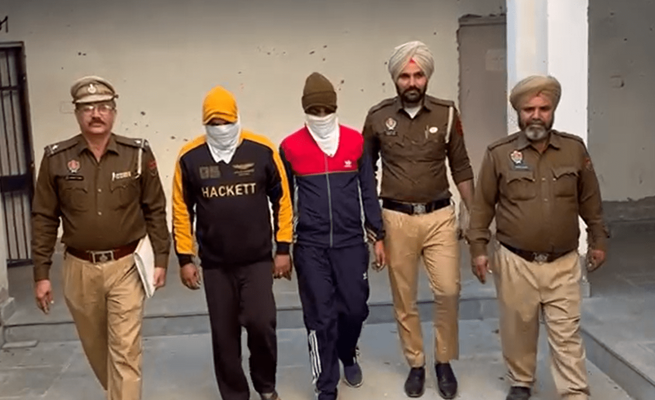 ਵਿਆਹ ਸਮਾਗਮ ਦੌਰਾਨ ਦੋ ਸਕੇ ਭਰਾਵਾਂ ਵੱਲੋਂ ਹਵਾਈ ਫਾਇਰਿੰਗ, ਵੀਡੀਓ ਵਾਇਰਲ — ਪੁਲਿਸ ਨੇ ਦੋਨੋਂ ਗ੍ਰਿਫ਼ਤਾਰ ਕੀਤੇ