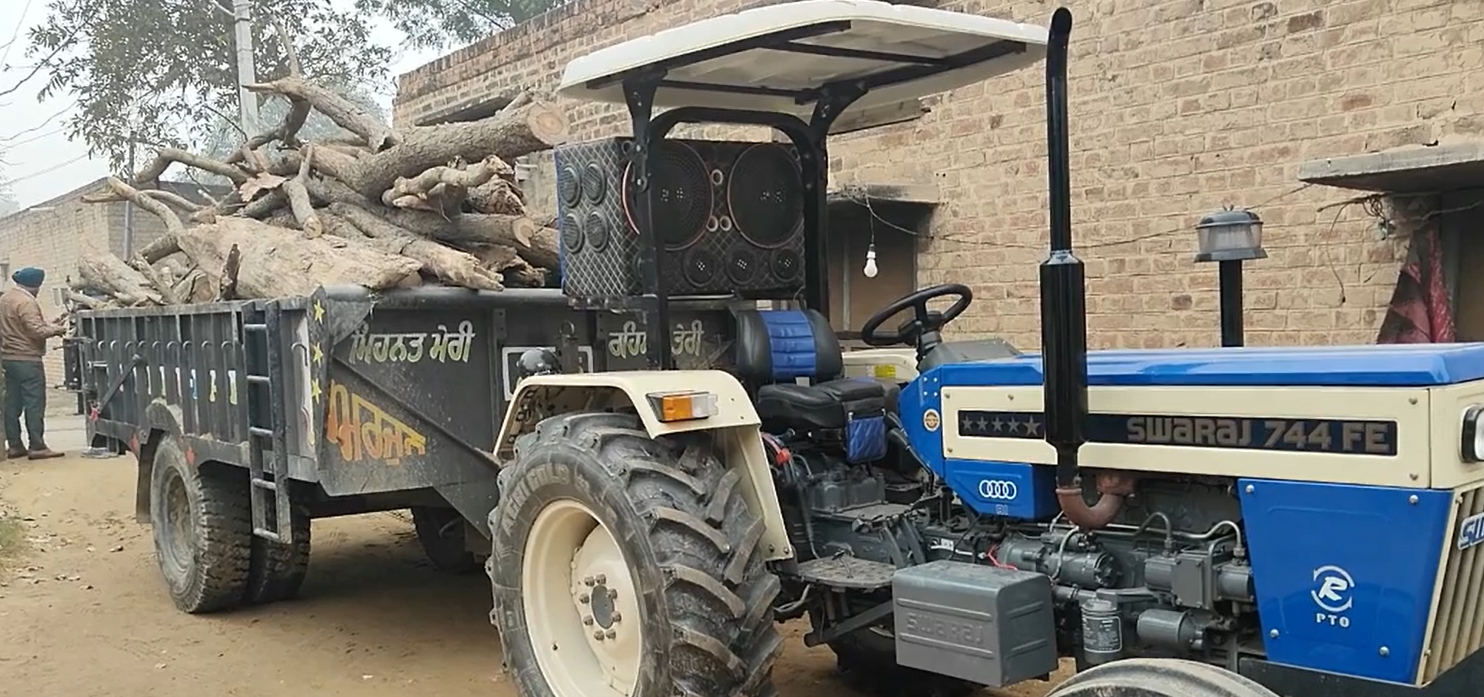 ਵਣ ਵਿਭਾਗ ਦੀ ਵੱਡੀ ਕਾਰਵਾਈ, ਟਾਹਲੀ ਦੀ ਲੱਕੜ ਨਾਲ ਭਰਿਆ ਟਰੈਕਟਰ-ਟਰਾਲਾ ਕਾਬੂ