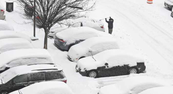 ਅਮਰੀਕਾ ਵਿੱਚ ਭਿਆਨਕ ਬਰਫ਼ੀਲਾ ਤੂਫ਼ਾਨ, ਜਨਜੀਵਨ ਬੁਰੀ ਤਰ੍ਹਾਂ ਪ੍ਰਭਾਵਿਤ