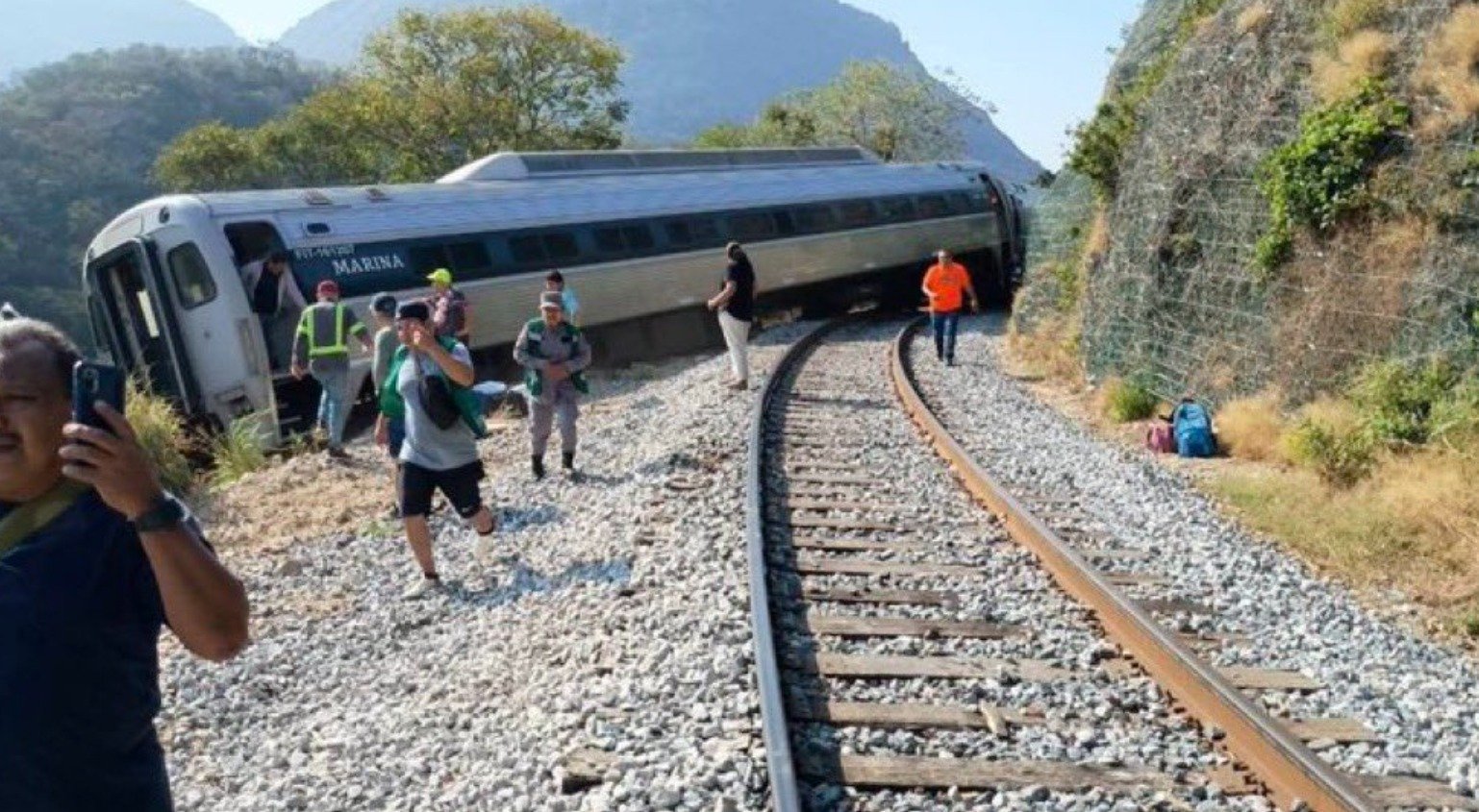 ਮੈਕਸੀਕੋ ‘ਚ ਵੱਡਾ ਰੇਲ ਹਾਦਸਾ! 241 ਯਾਤਰੀਆਂ ਨਾਲ ਭਰੀ ਟ੍ਰੇਨ ਪਟੜੀ ਤੋਂ ਉਤਰੀ, 13 ਯਾਤਰੀਆਂ ਦੀ ਮੌਤ, 98 ਤੋਂ ਵੱਧ ਜ਼ਖਮੀ