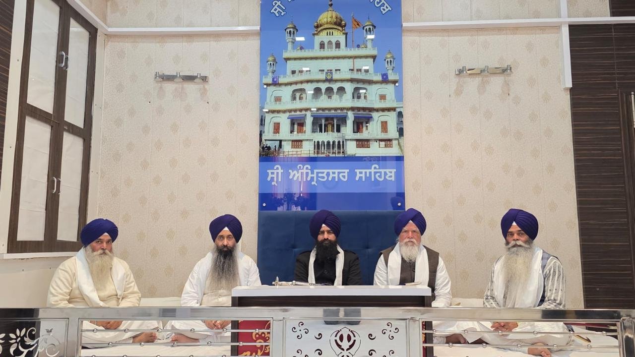 ਸ੍ਰੀ ਅਕਾਲ ਤਖ਼ਤ ਸਾਹਿਬ ਵਿਖੇ ਪੰਜ ਸਿੰਘ ਸਾਹਿਬਾਨ ਦੀ ਇਕੱਤਰਤਾ ’ਚ ਹੋਏ ਮਹੱਤਵਪੂਰਨ ਫ਼ੈਸਲੇ: ਕਈ ਧਾਰਮਿਕ ਮਾਮਲਿਆਂ ’ਚ ਲੱਗੀਆਂ ਤਨਖਾਹਾਂ, ਖਿਮਾ ਜਾਚਨਾਵਾਂ ਪ੍ਰਵਾਨ