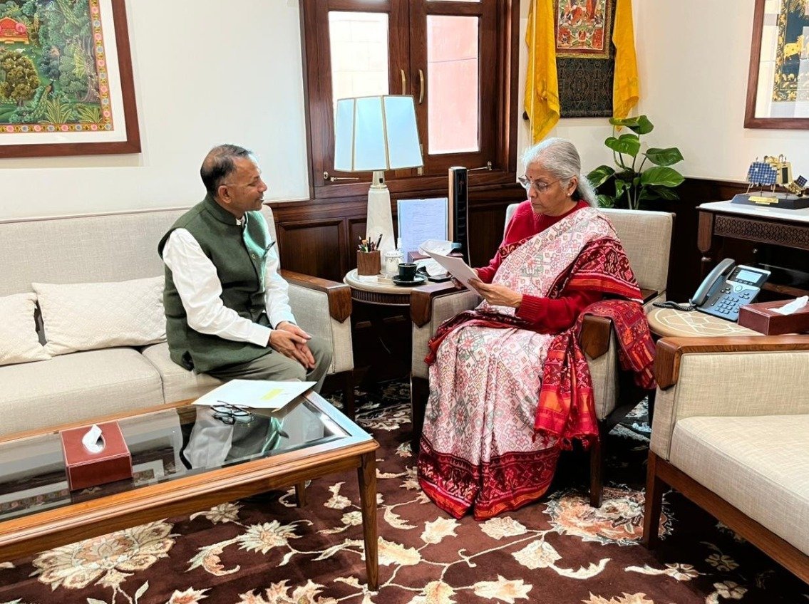 MP ਰਾਜਿੰਦਰ ਗੁਪਤਾ ਨੇ ਵਿੱਤ ਮੰਤਰੀ ਨਿਰਮਲਾ ਸੀਤਾਰਮਨ ਨਾਲ ਕੀਤੀ ਮੁਲਾਕਾਤ, ਸਨਅਤ ਸਮੇਤ ਕਈ ਮੁੱਦਿਆਂ ਤੇ ਹੋਈ ਚਰਚਾ