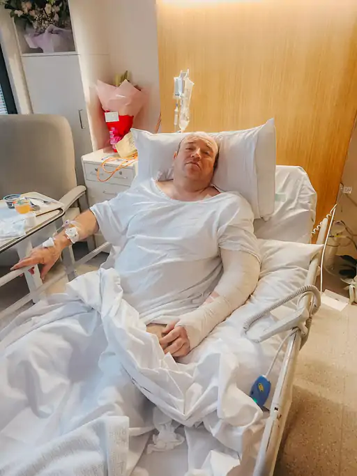 ਆਸਟ੍ਰੇਲੀਆ ਦੇ ਹੀਰੋ ਅਹਿਮਦ ਨੇ ਅੱਤਵਾਦੀ ਸਾਜਿਦ ਦਾ ਨਿਹੱਥੇ ਕੀਤਾ ਸਾਹਮਣਾ, ਰਾਈਫਲ ਖੋਹ ਲਈ, ਭਰਾ ਨੂੰ ਕਿਹਾ