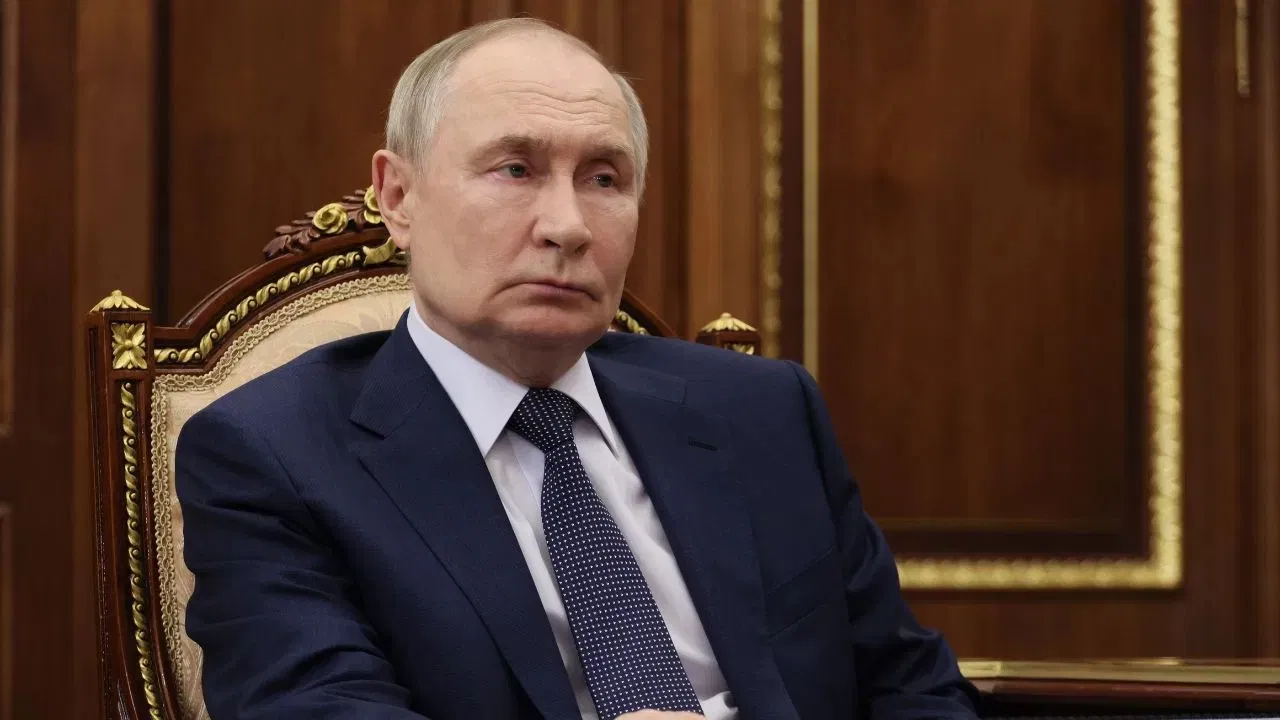 Vladimir Putin ਸਮਾਰਟਫੋਨ ਕਿਉਂ ਨਹੀਂ ਵਰਤਦੇ? ਕਾਰਨ ਤੁਹਾਨੂੰ ਕਹਿਣ ਲਈ ਮਜਬੂਰ ਕਰ ਦੇਵੇਗਾ, “ਵਾਹ!”