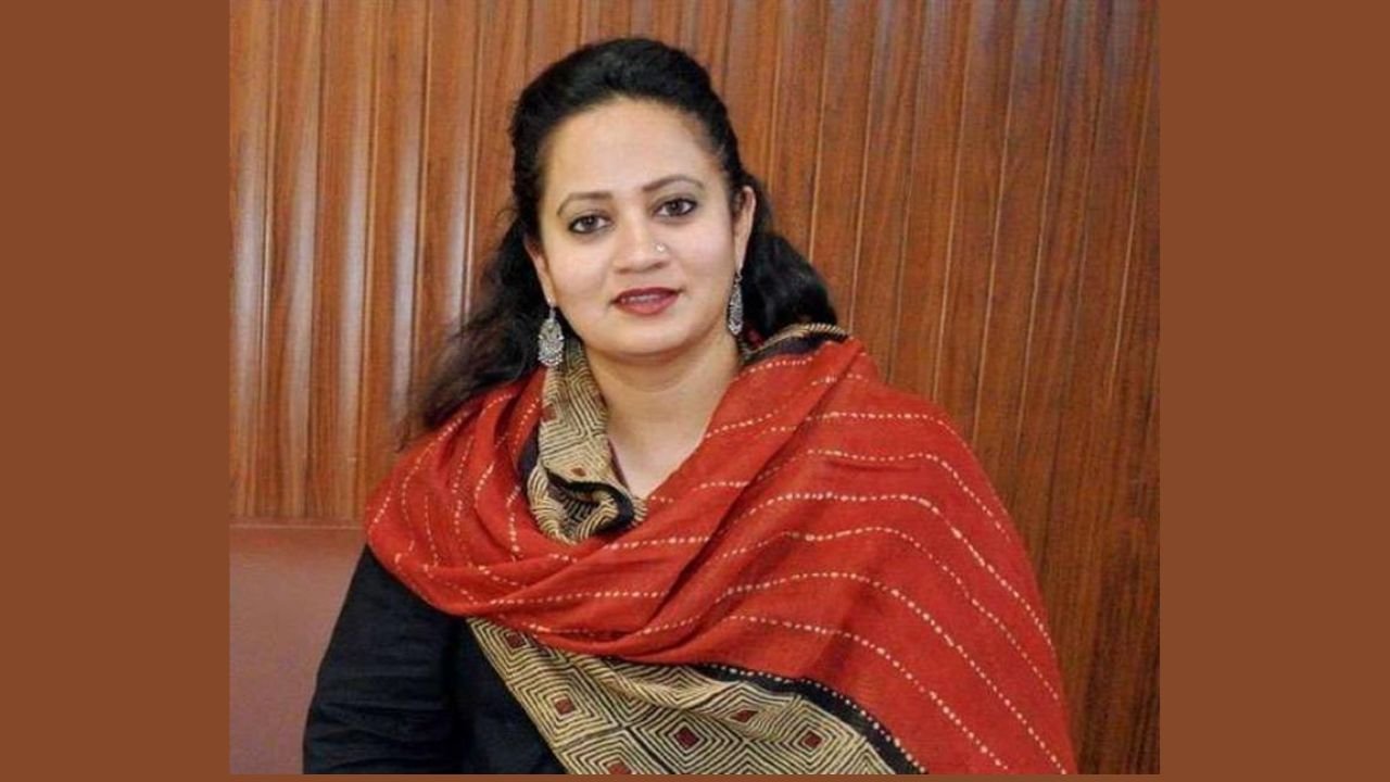 सरकारी स्वास्थ्य संस्थानों में चिकित्सकीय सेवाओं को किया जा रहा है मजबूत : आरती सिंह राव