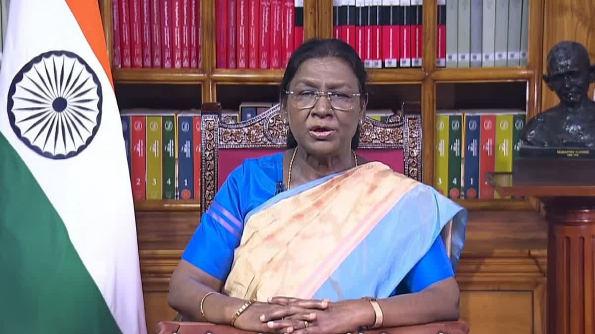 ਰਾਸ਼ਟਰਪਤੀ ਮੁਰਮੂ ਨੇ ਰਾਸ਼ਟਰ ਨੂੰ ਆਪਣੇ ਸੰਬੋਧਨ ਵਿੱਚ ਕਿਹਾ, ‘ਭਾਰਤ ਦੁਨੀਆ ਦੀ ਤੀਜੀ ਸਭ ਤੋਂ ਵੱਡੀ ਅਰਥਵਿਵਸਥਾ ਬਣਨ ਦੇ ਰਾਹ ‘ਤੇ ਹੈ’