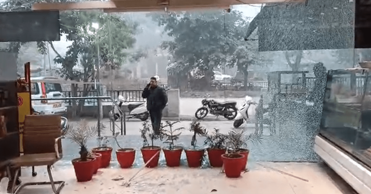 ਫਗਵਾੜਾ ਵਿੱਚ ਮਸ਼ਹੂਰ ਮਠਿਆਈ ਦੀ ਦੁਕਾਨ ’ਤੇ ਫਾਇਰਿੰਗ, ਇਲਾਕੇ ਵਿੱਚ ਦਹਿਸ਼ਤ ਦਾ ਮਾਹੌਲ