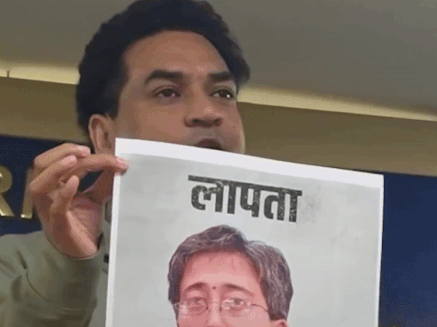 ਆਤਿਸ਼ੀ ਦੇ ਬਿਆਨ ’ਤੇ ਪੰਜਾਬ–ਦਿੱਲੀ ਸਿਆਸਤ ਵਿੱਚ ਤਕਰਾਰ ਜਾਰੀ, ਦਿੱਲੀ ਭਾਜਪਾ ਵੱਲੋਂ “ਲਾਪਤਾ ਆਤਿਸ਼ੀ” ਦੇ ਪੋਸਟਰ