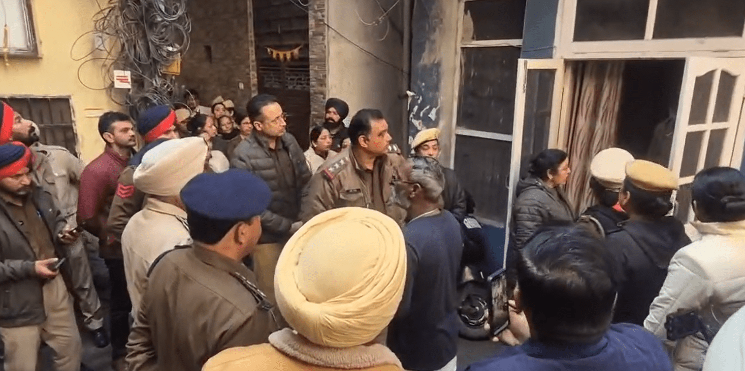 ਪੰਜਾਬ ‘ਚ ’ਯੁੱਧ ਨਸ਼ਿਆਂ ਵਿਰੁੱਧ’ ਤਹਿਤ ਨਸ਼ਾ ਤਸਕਰਾਂ ਦੀ ਨਜਾਇਜ਼ ਉਸਾਰੀ ‘ਤੇ ਚੱਲਿਆ “ਪੀਲਾ ਪੰਜਾ”