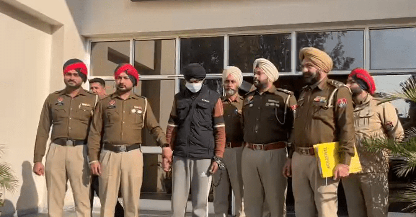 ਗੁਰਦਾਸਪੁਰ ਪੁਲਿਸ ਦੀ ਵੱਡੀ ਕਾਰਵਾਈ , ਗੈਰ-ਕਾਨੂੰਨੀ ਹਥਿਆਰਾਂ ਸਮੇਤ ਇਕ ਗ੍ਰਿਫ਼ਤਾਰ