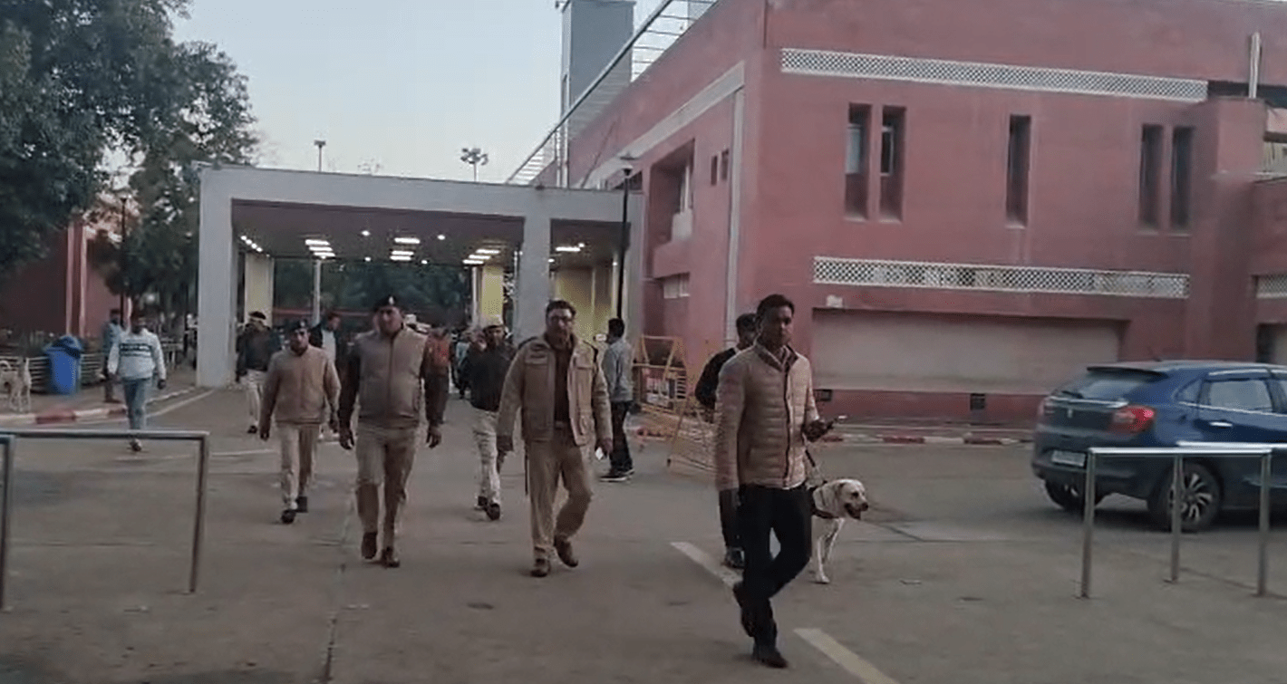 गणतंत्र दिवस के मध्य नजर भिवानी पुलिस ने शहर के मुख्य मार्गो पर लगाए नाके : SHO नरेंद्र कुमार