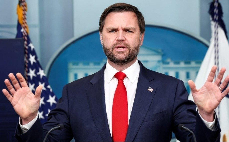 ਅਮਰੀਕੀ ਉਪ ਰਾਸ਼ਟਰਪਤੀ J.D. Vance ਦੇ ਘਰ ‘ਤੇ ਹਮਲਾ, ਟੁੱਟੀਆਂ ਖਿੜਕੀਆਂ, ਇੱਕ ਸ਼ੱਕੀ ਕੀਤਾ ਗ੍ਰਿਫ਼ਤਾਰ