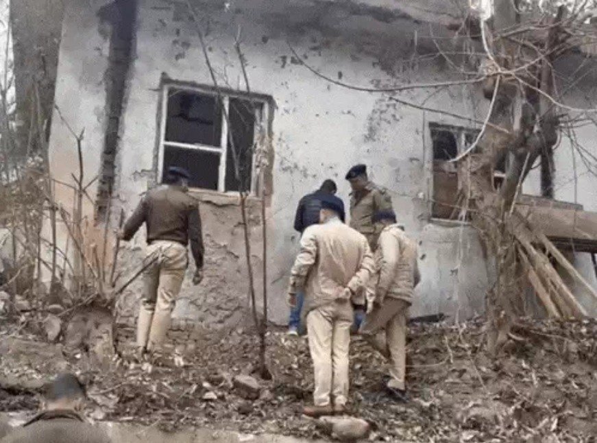 ਹਿਮਾਚਲ ‘ਚ ਪੁਲਿਸ ਸਟੇਸ਼ਨ ਨੇੜੇ ਜ਼ਬਰਦਸਤ ਧਮਾਕਾ, ਕਈ ਇਮਾਰਤਾਂ ਦੇ ਟੁੱਟੇ ਸ਼ੀਸ਼ੇ