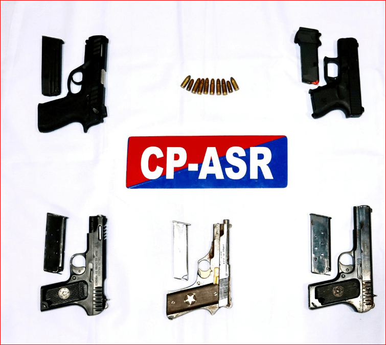 ਪੰਜਾਬ ਪੁਲਿਸ ਨੇ ਸਰਹੱਦ ਪਾਰ ਗੈਰਕਾਨੂੰਨੀ ਹਥਿਆਰ ਮੋਡੀਊਲ ਦਾ ਕੀਤਾ ਪਰਦਾਫਾਸ਼, ਦੋ ਦੋਸ਼ੀ ਕਾਬੂ, 5 ਆਧੁਨਿਕ ਪਿਸਤੌਲ ਤੇ 10 ਜਿੰਦਾ ਕਾਰਤੂਸ ਬਰਾਮਦ