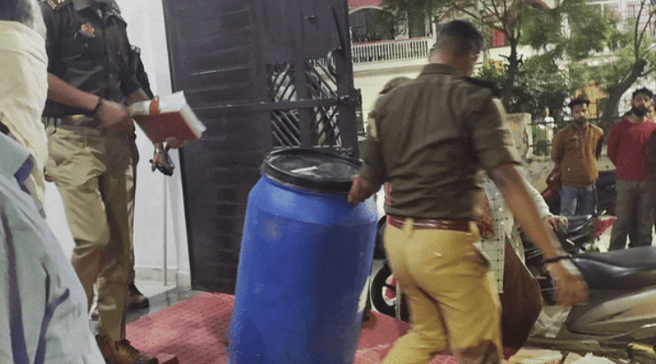 ਲਖਨਊ ‘ਚ ਪੁੱਤਰ ਵੱਲੋਂ ਪਿਤਾ ਦੀ ਹੱਤਿਆ, ਲਾਸ਼ ਟੁਕੜਿਆਂ ‘ਚ ਮਿਲੀ