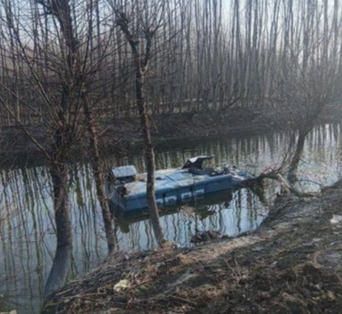 CRPF ਜਵਾਨਾਂ ਦੀ ਭਰੀ ਗੱਡੀ ਨਾਲ ਵਾਪਰਿਆ ਵੱਡਾ ਹਾਦਸਾ, ਡੂੰਗੀ ਖੱਡ ‘ਚ ਡਿੱਗਣ ਕਾਰਨ 7 ਜਵਾਨ ਜਖਮੀ