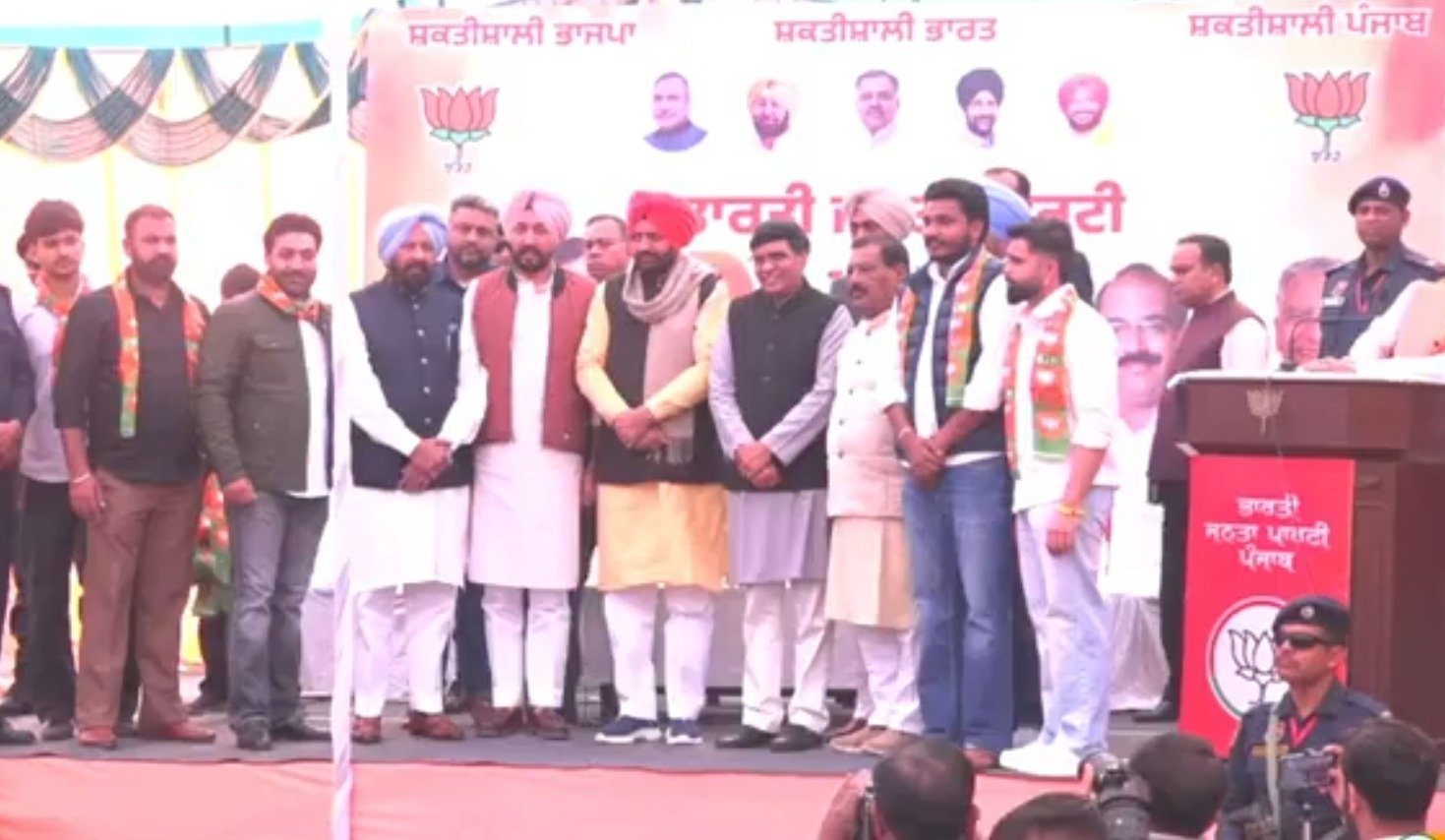 2027 ਚੋਣਾਂ ਤੋਂ ਪਹਿਲਾਂ ਪੰਜਾਬ ‘ਚ ਸਿਆਸੀ ਸਰਗਰਮੀਆਂ ਤੇਜ਼, 125 ਨੌਜਵਾਨ ਭਾਜਪਾ 'ਚ ਸ਼ਾਮਲ