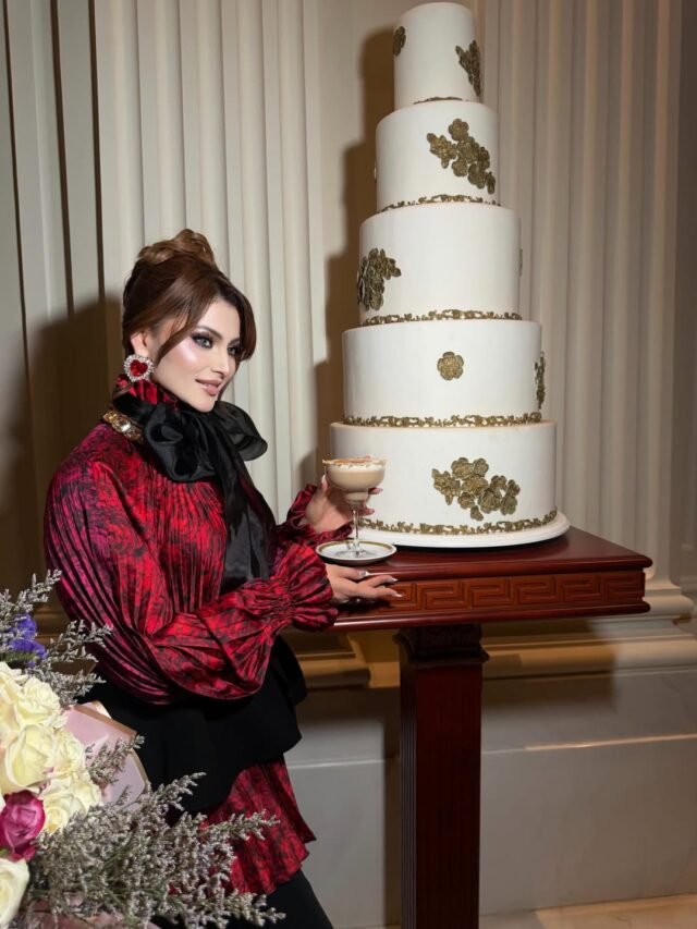 Urvashi Rautela ਨੇ ਸ਼ਾਨਦਾਰ ਤਰੀਕੇ ਨਾਲ ਮਨਾਇਆ ਆਪਣਾ 32ਵਾਂ ਜਨਮਦਿਨ