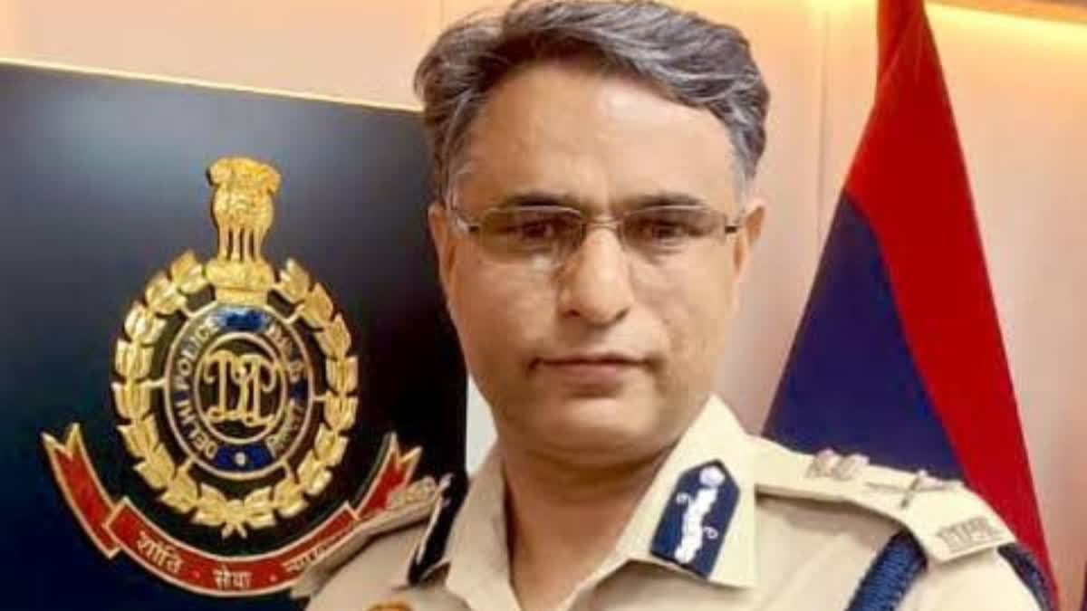 ਗ੍ਰਹਿ ਮੰਤਰੀ ਅਮਿਤ ਸ਼ਾਹ ਵੱਲੋਂ Sagar Preet Hooda ਨੂੰ ਰਾਸ਼ਟਰਪਤੀ ਪੁਲਿਸ ਮੈਡਲ ਨਾਲ ਕੀਤਾ ਸਨਮਾਨਿਤ